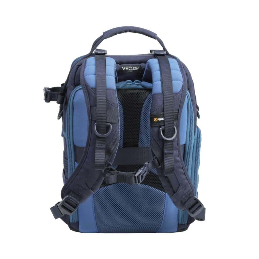 Vanguard VEO Range T 37M Navy Backpack - Image 3