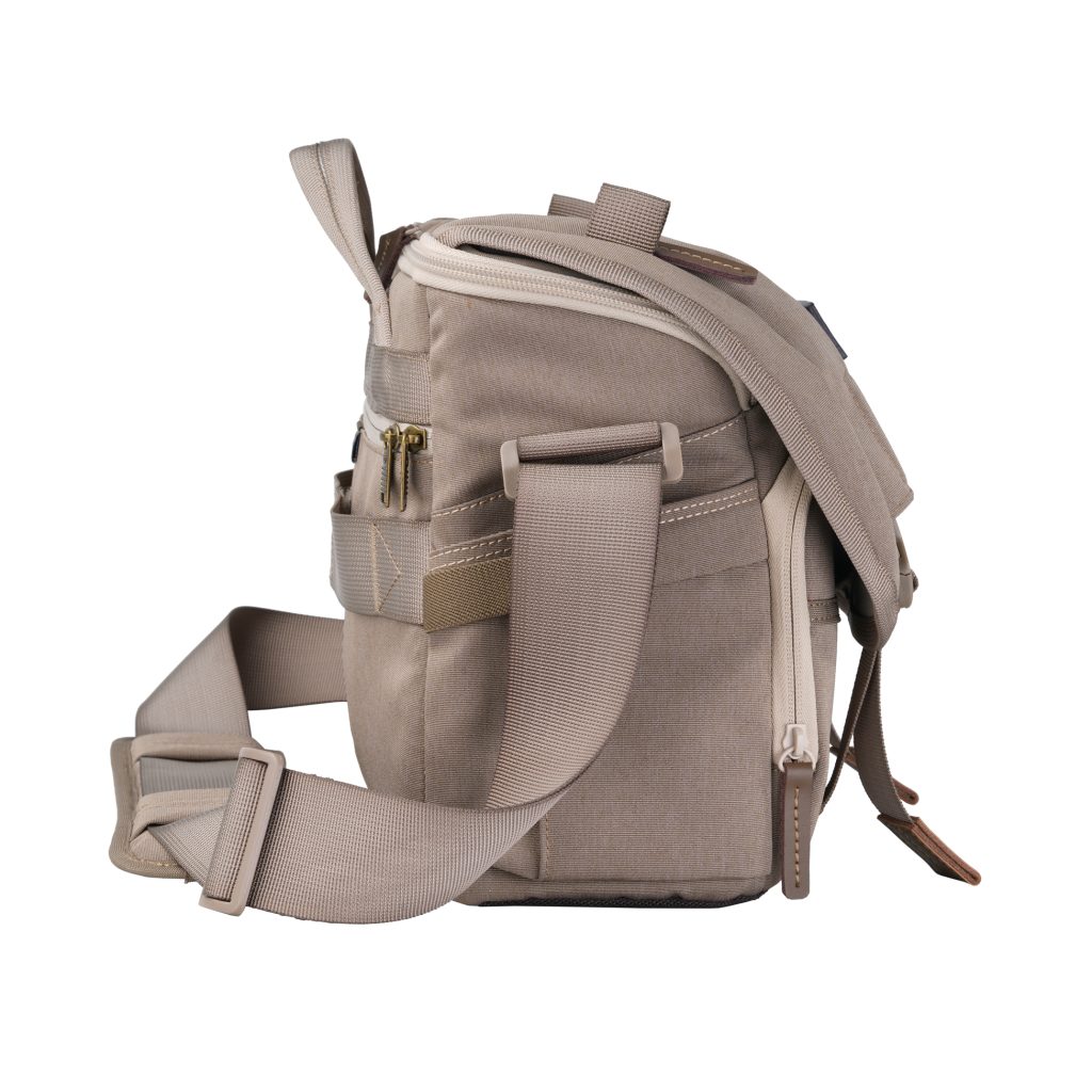 Vanguard VEO Range 32M BG Shoulder Bag – Beige_LeftSide