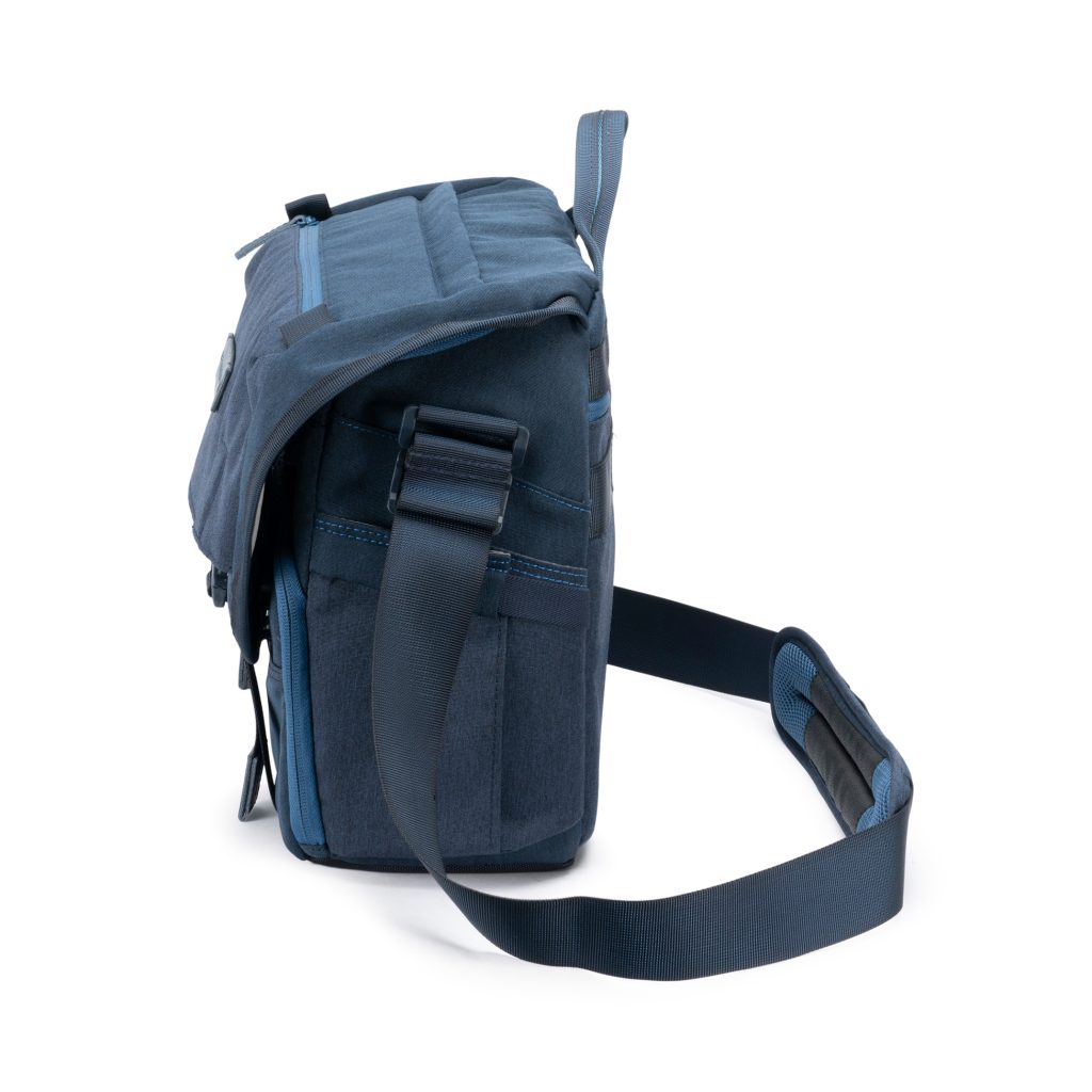 Vanguard VEO Range 38 BG Shoulder Bag – Navy Blue_Side
