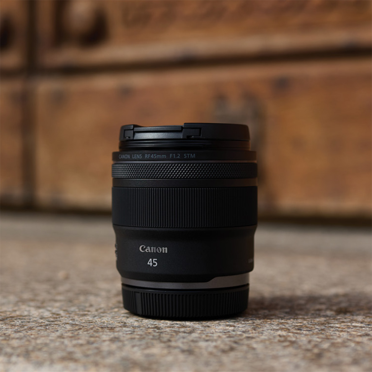 Canon RF 45mm f/1.2 STM Canon RF 45mm f/1.2 STM