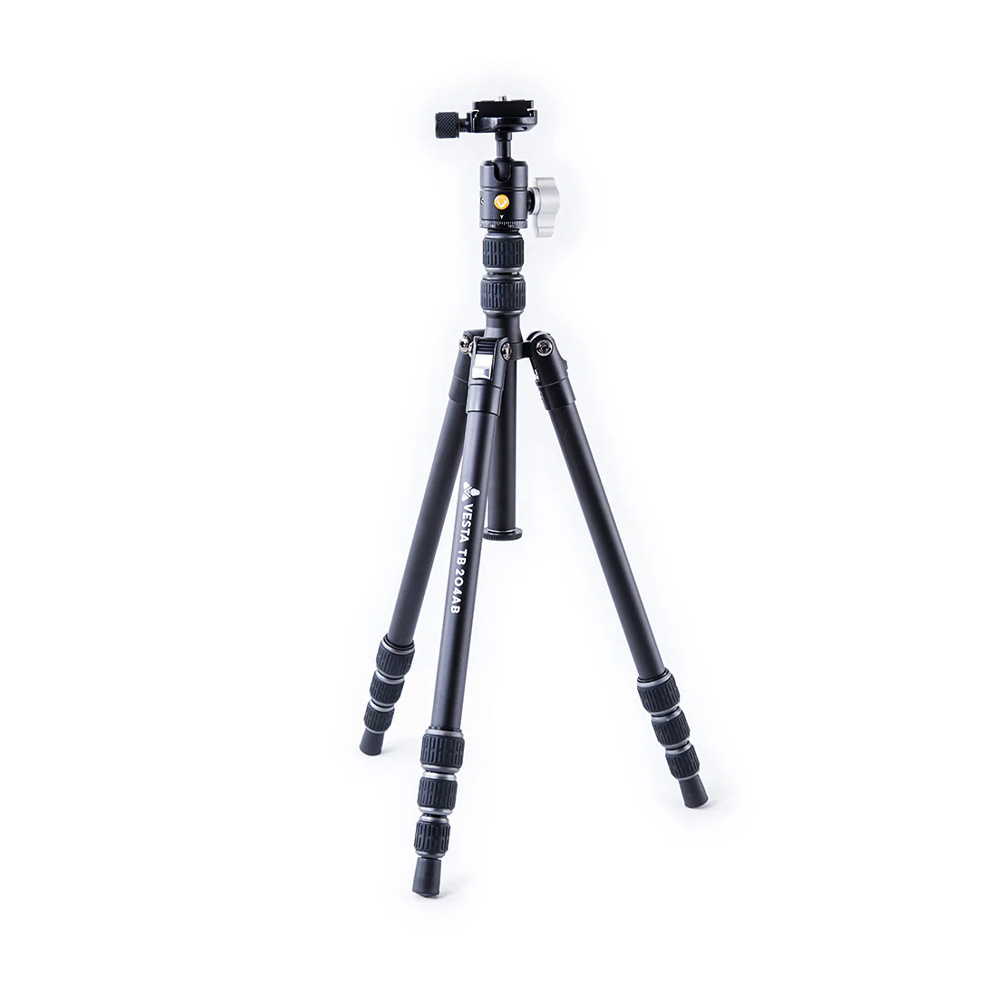 Vanguard VESTA TB 204AB Tripod
